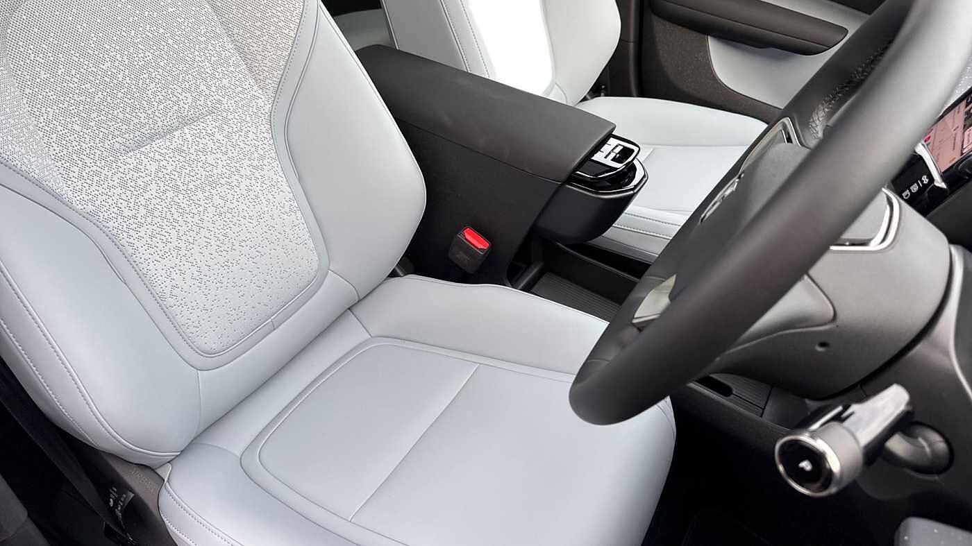 Used Volvo EX30 2025 for sale - 76679429: Photo 9