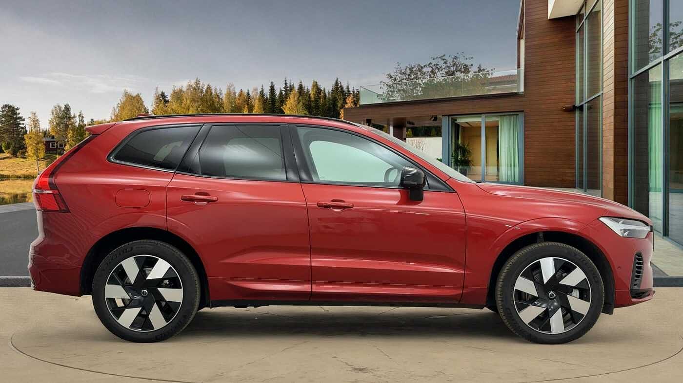 Used Volvo XC60 2025 for sale - 76681500: Photo 2