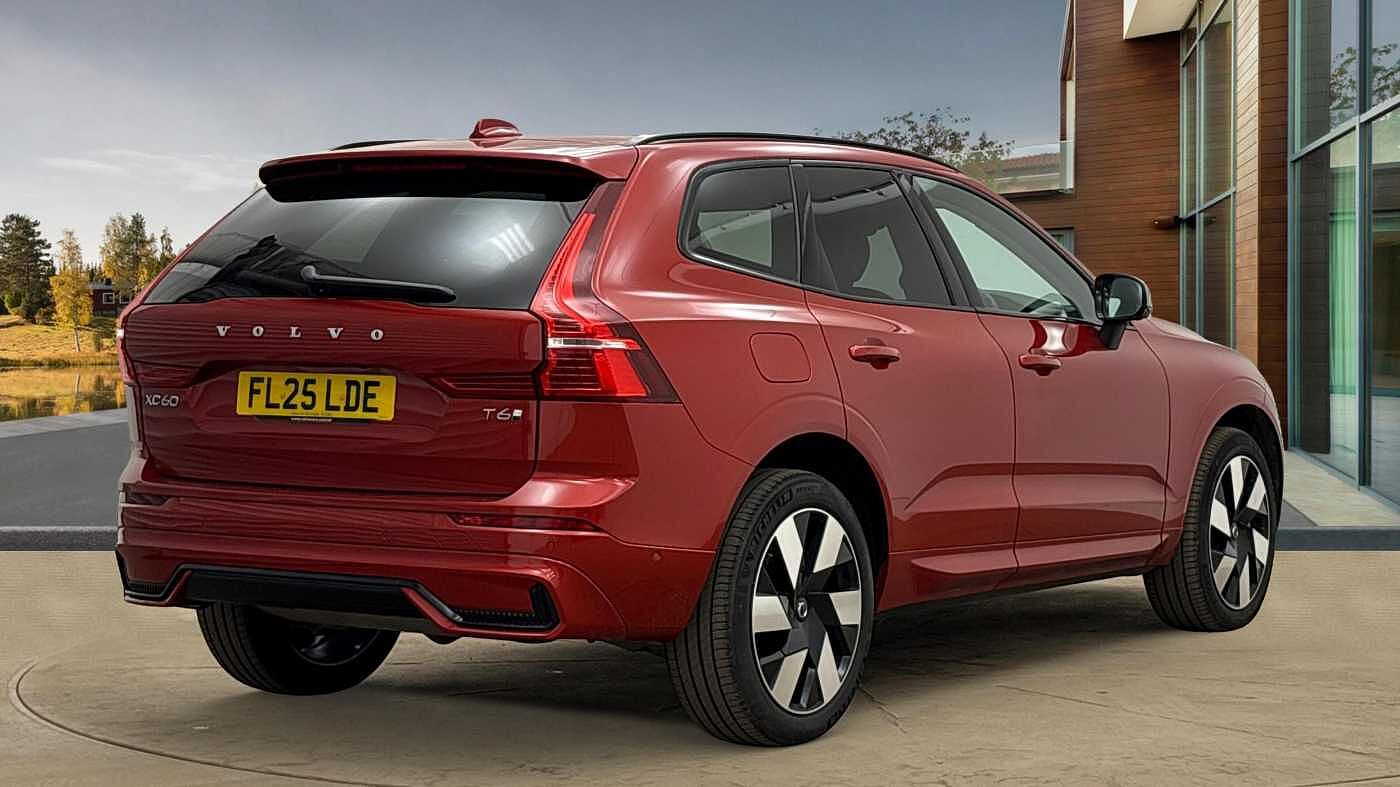 Used Volvo XC60 2025 for sale - 76681500: Photo 3