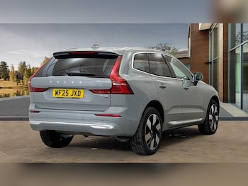 Used Volvo XC60 2025 for sale - 76680710: Photo
