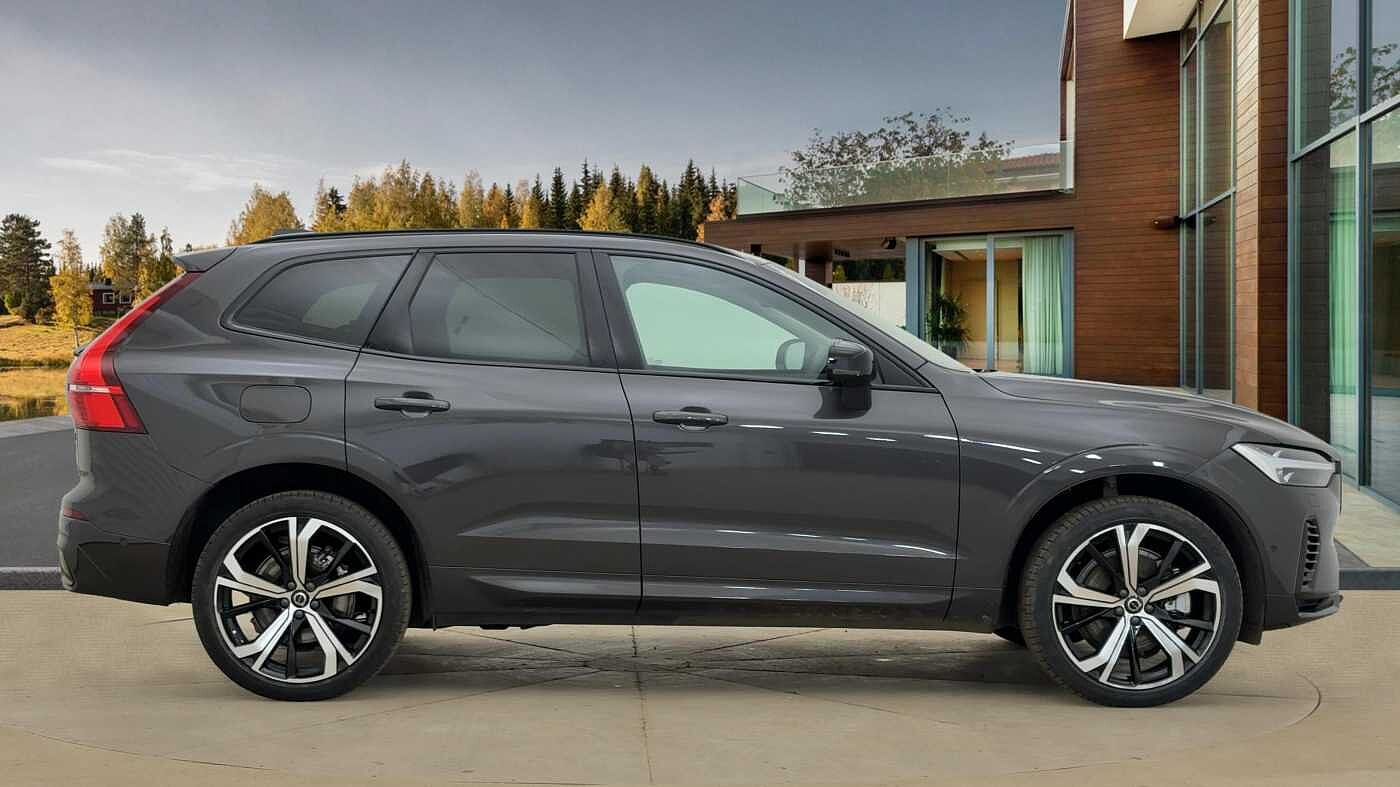 Used Volvo XC60 2025 for sale - 76680564: Photo 2