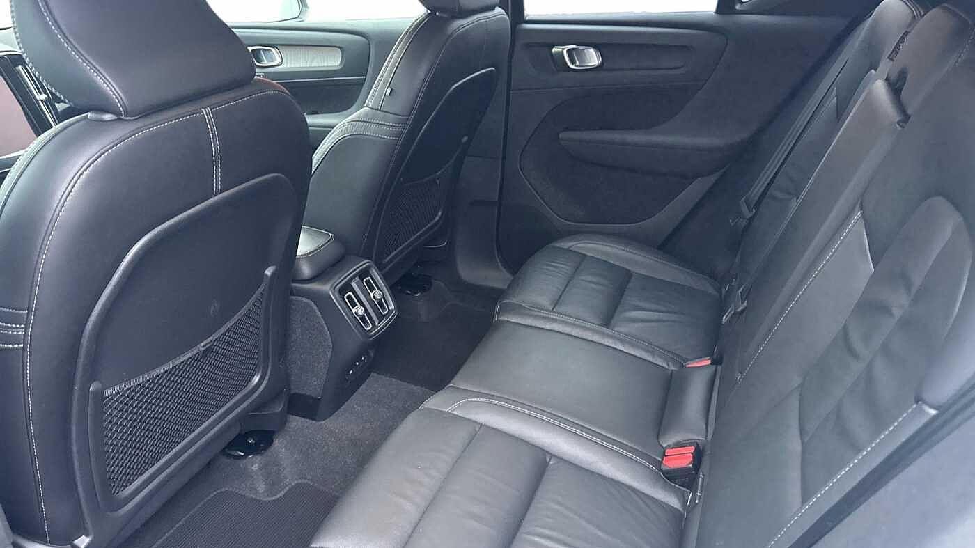 Used Volvo XC40 2023 for sale - 76676160: Photo 10