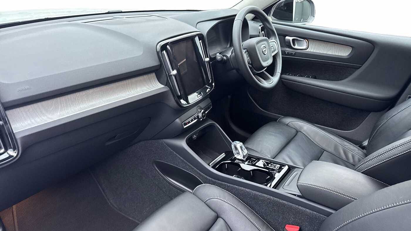 Used Volvo XC40 2023 for sale - 76676160: Photo 4