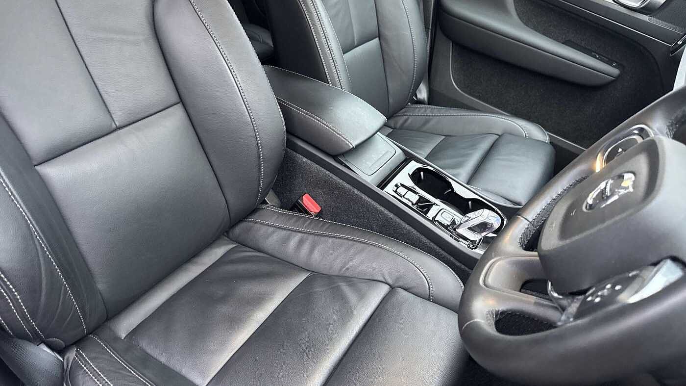 Used Volvo XC40 2023 for sale - 76676160: Photo 9