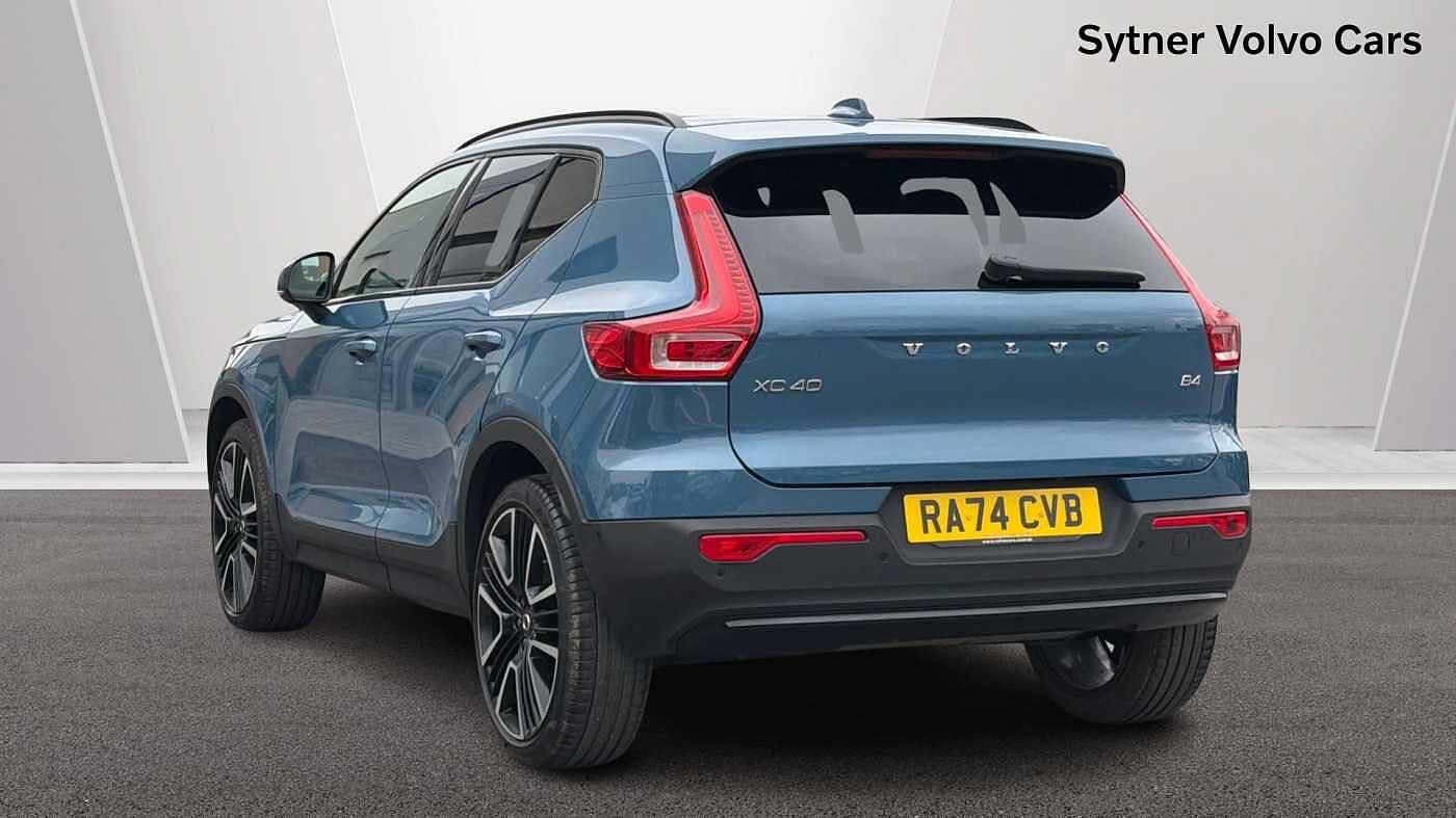 Used Volvo XC40 2025 for sale - 78139267: Photo 2