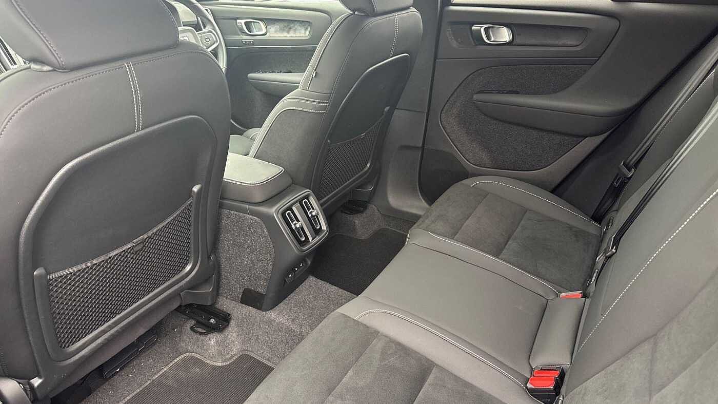 Used Volvo XC40 2025 for sale - 76680317: Photo 10