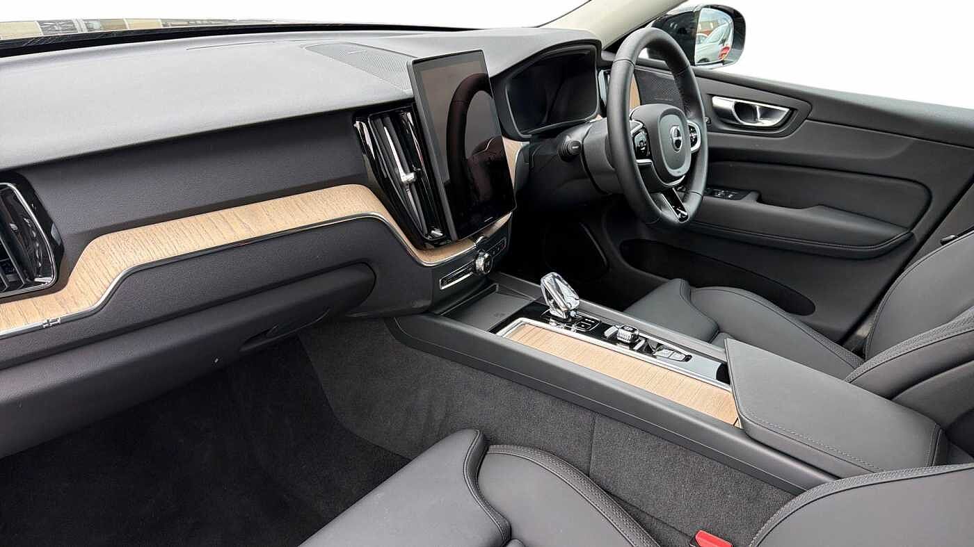 Used Volvo XC60 2025 for sale - 78146074: Photo 4