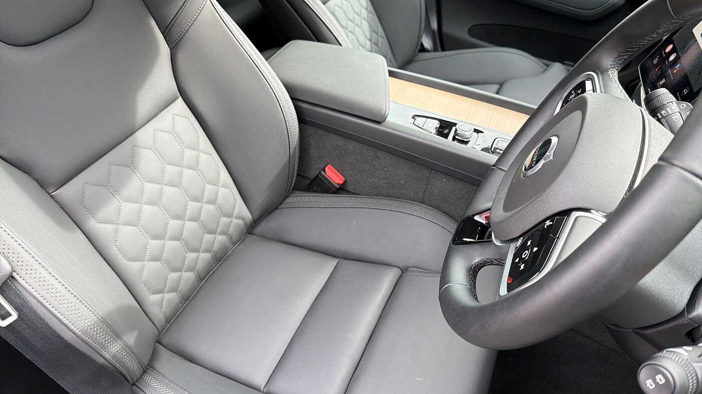 Used Volvo XC60 2025 for sale - 78146074: Photo 9