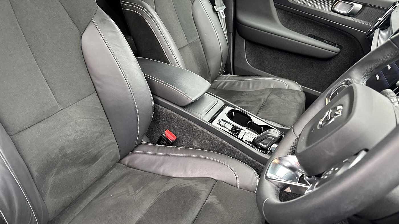 Used Volvo XC40 2022 for sale - 76674650: Photo 9