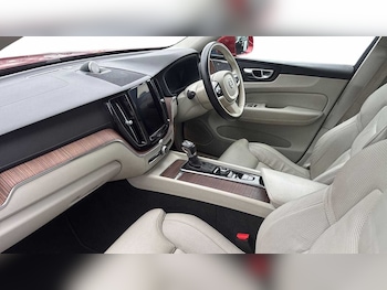 Used Volvo XC60 2019 for sale - 77011586: Photo