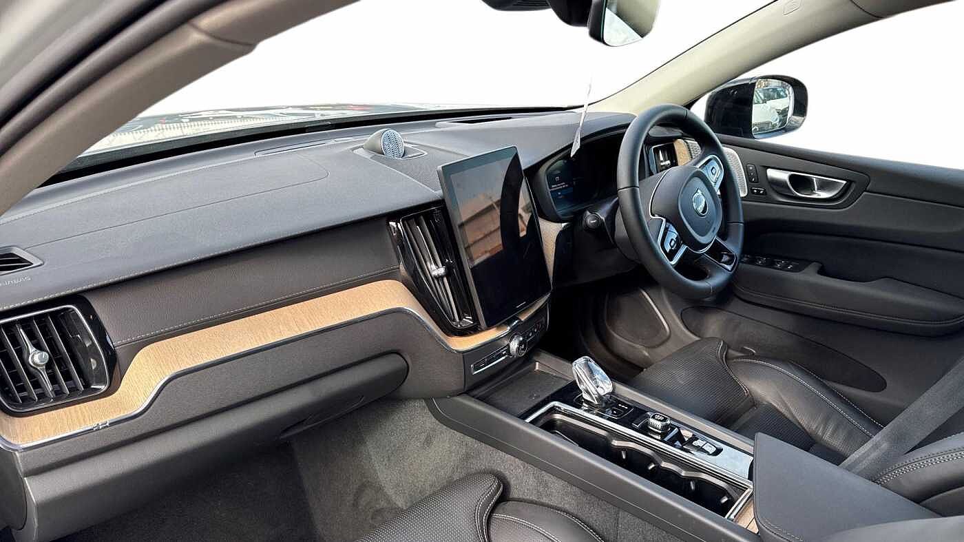 Used Volvo XC60 2025 for sale - 78139293: Photo 4