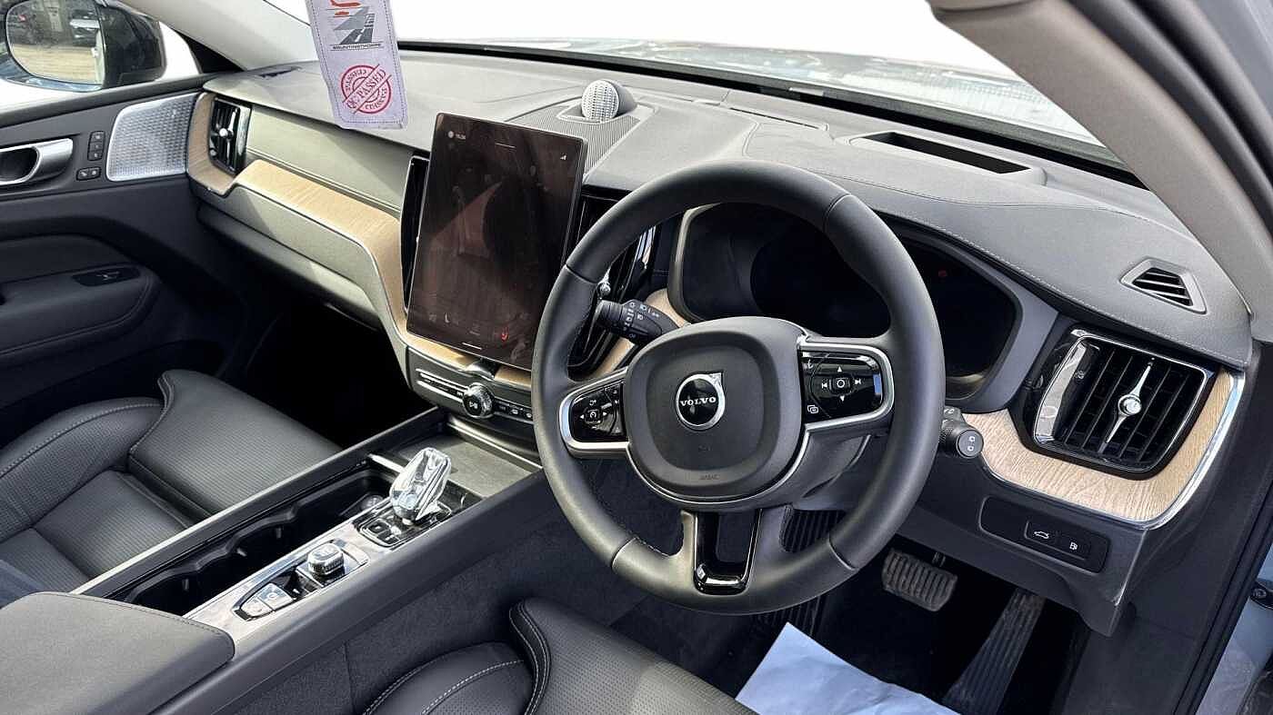 Used Volvo XC60 2025 for sale - 78139293: Photo 5