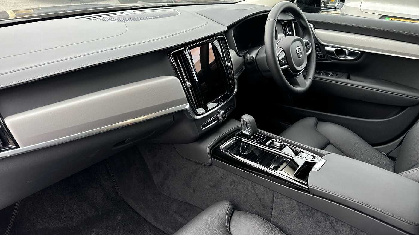 Used Volvo V90 2024 for sale - 76678601: Photo 4