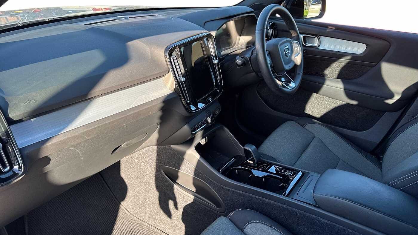 Used Volvo XC40 2023 for sale - 76676431: Photo 4