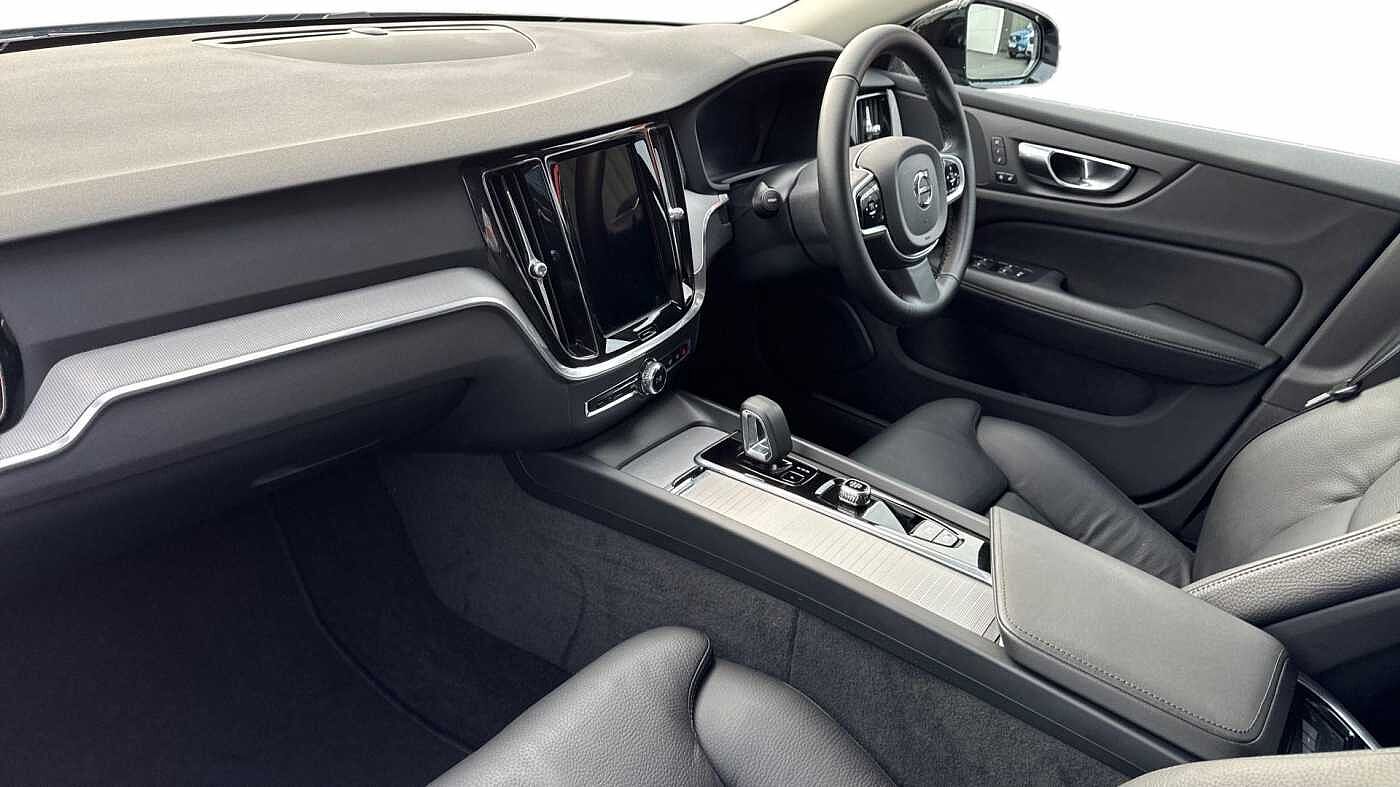 Used Volvo V60 2025 for sale - 76680042: Photo 4