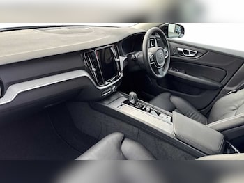 Used Volvo V60 2025 for sale - 76680042: Photo