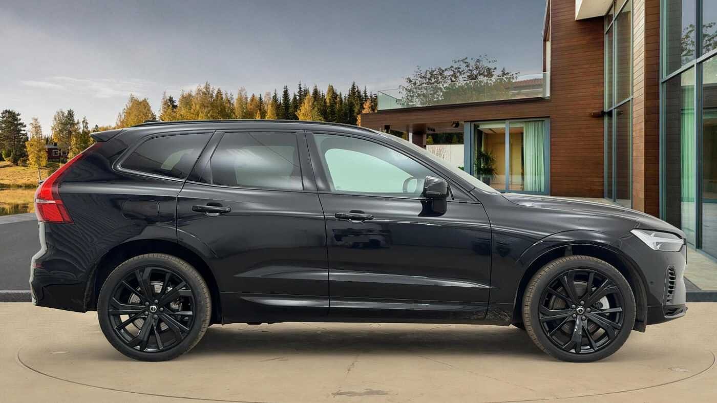 Used Volvo XC60 2025 for sale - 76679935: Photo 2