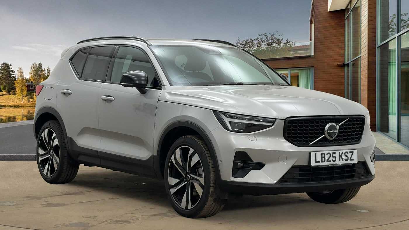 Used Volvo XC40 2025 for sale - 76718697: Photo 1