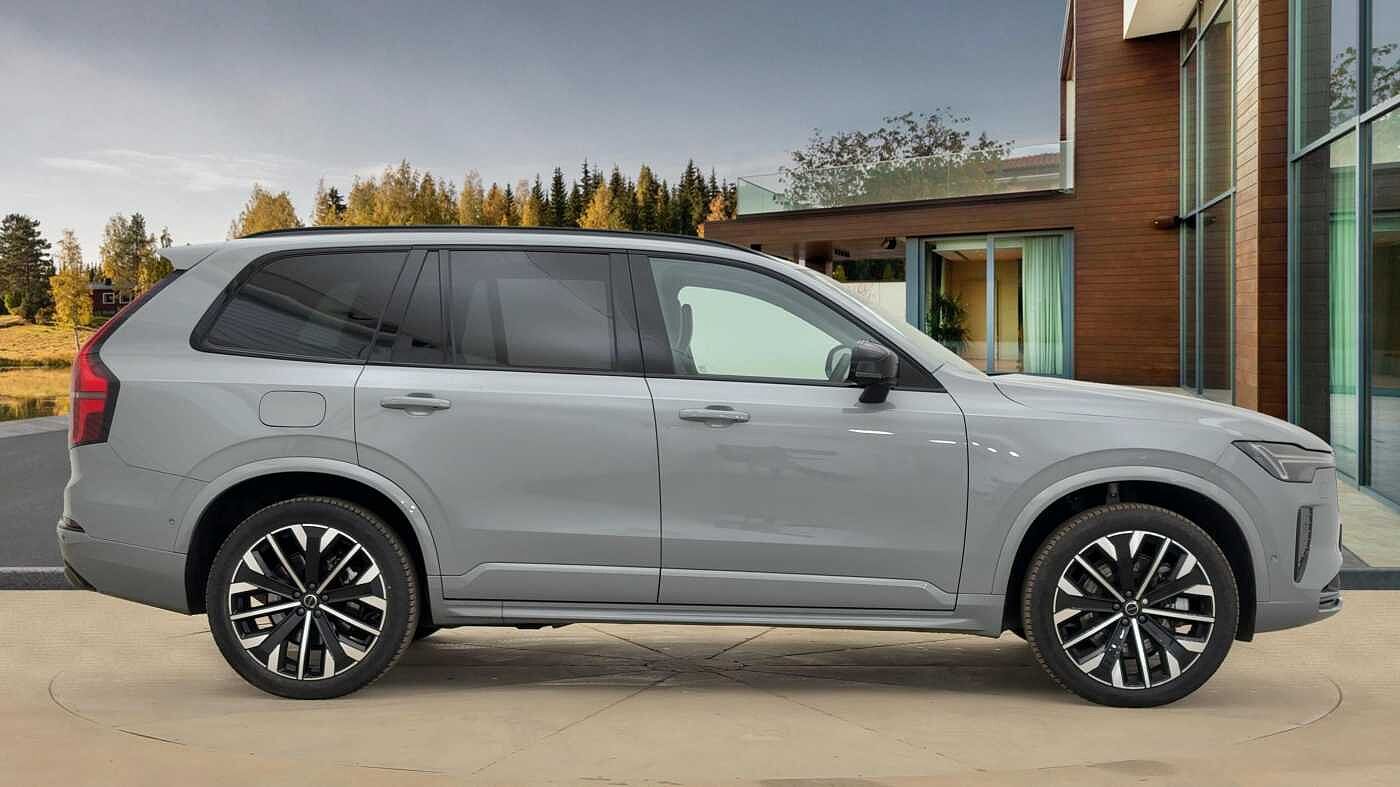 Used Volvo XC90 2025 for sale - 76679972: Photo 2