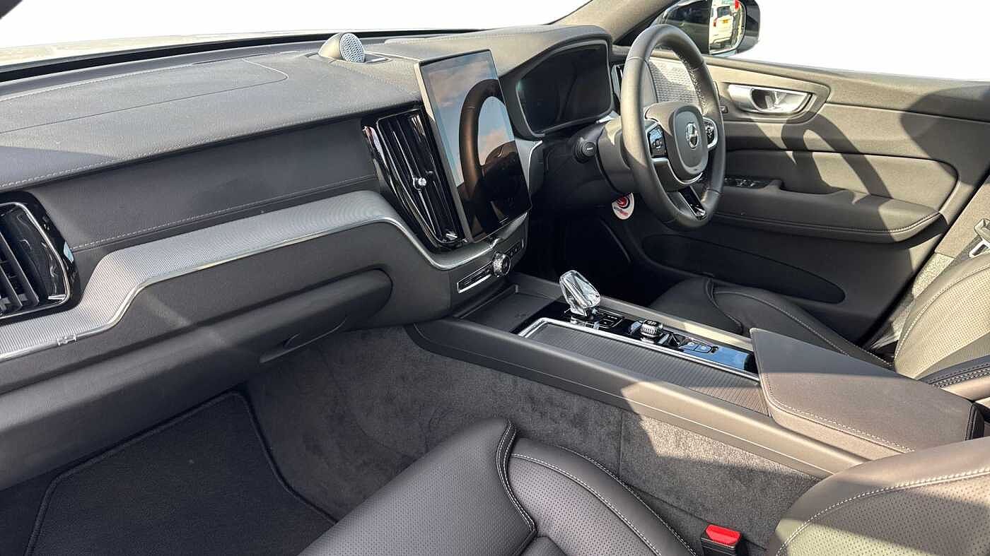 Used Volvo XC60 2025 for sale - 76679494: Photo 4