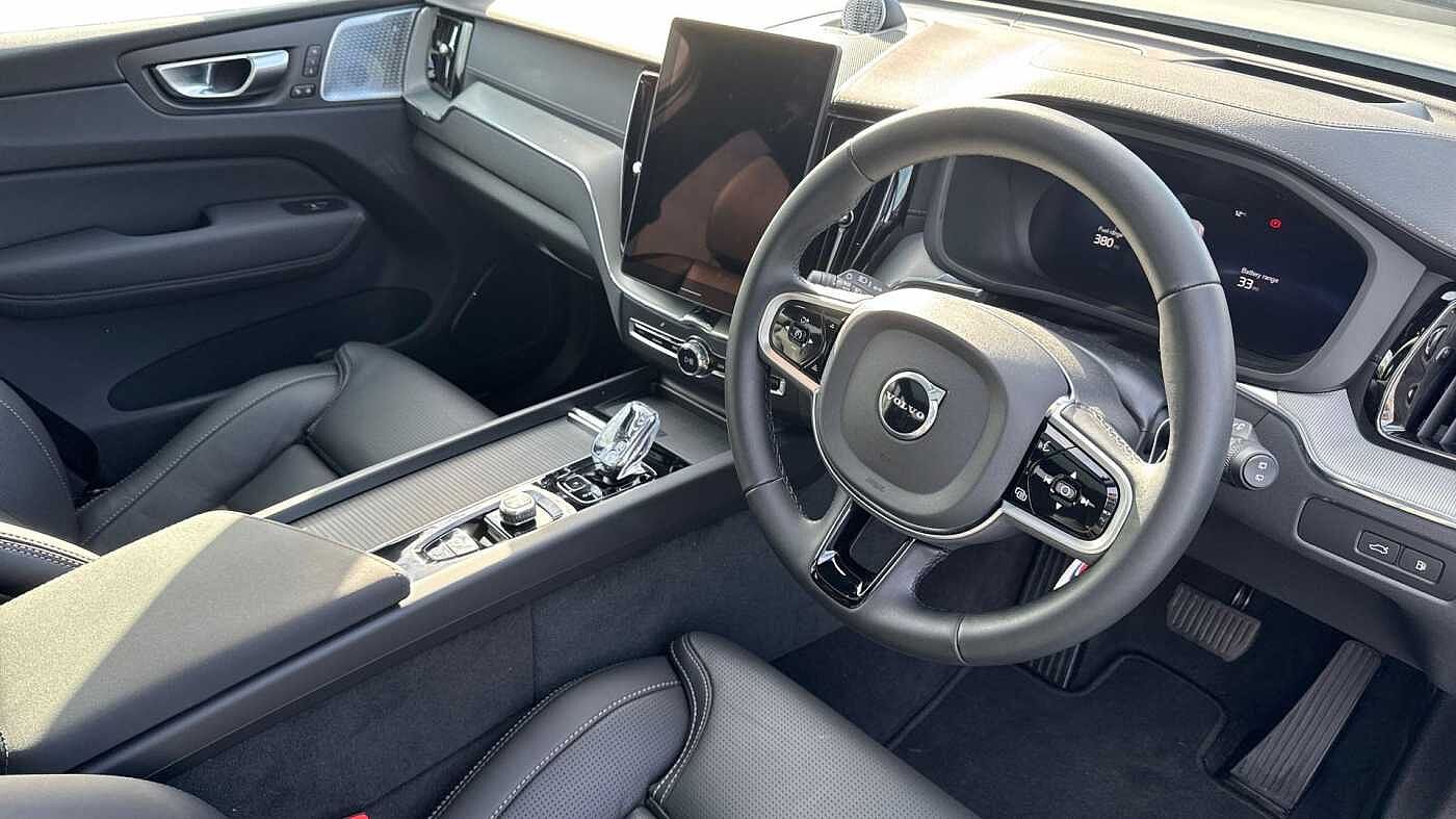 Used Volvo XC60 2025 for sale - 76679494: Photo 5