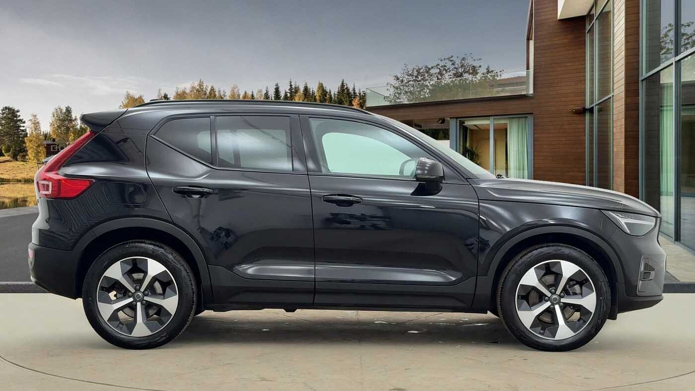 Used Volvo XC40 2024 for sale - 76677381: Photo 2