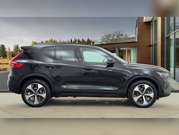 Used Volvo XC40 2024 for sale - 76677381: Photo