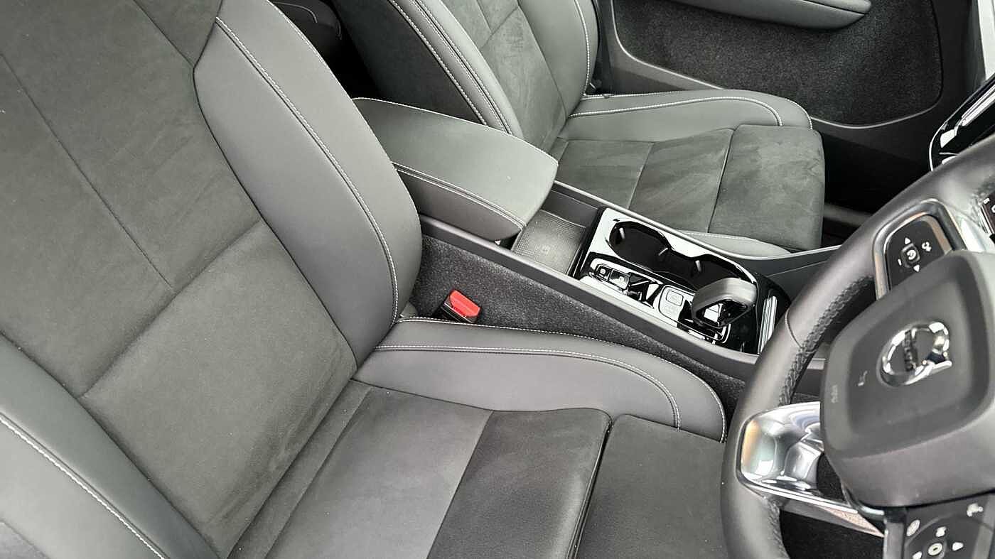 Used Volvo XC40 2023 for sale - 76676548: Photo 9