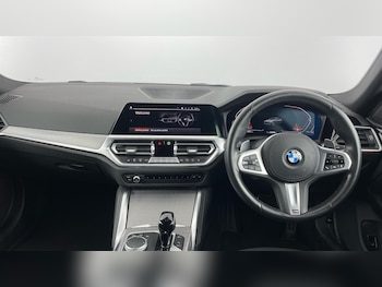 Used BMW 4 Series 2022 for sale - 78070206: Photo