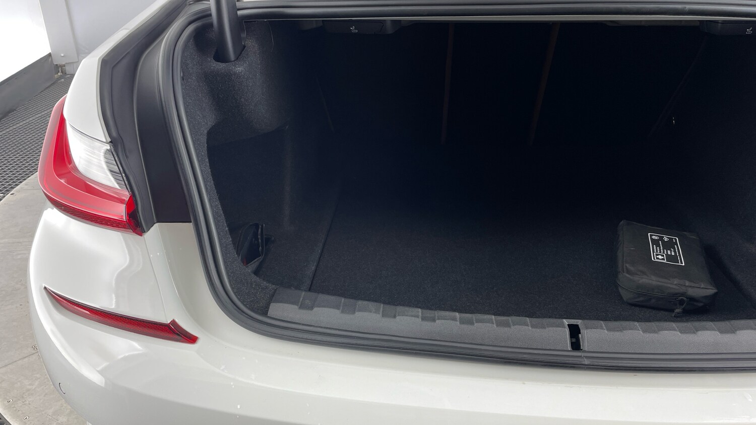 Used BMW 3 Series 2021 for sale - 76219078: Photo 38