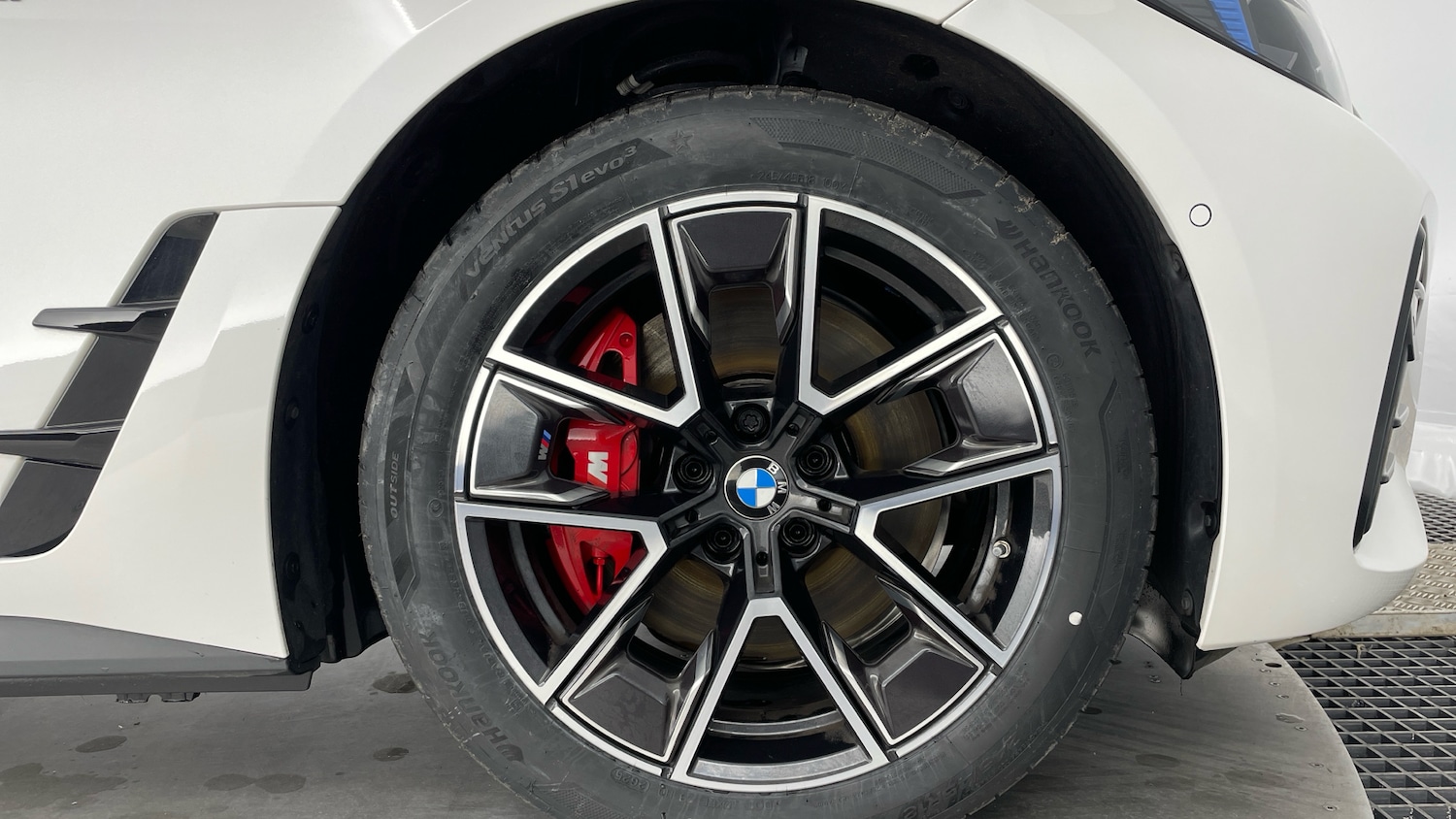 Used BMW i4 2025 for sale - 76426231: Photo 14