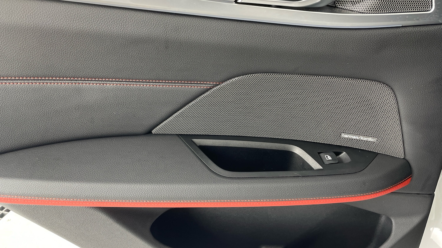 Used BMW i4 2025 for sale - 76426231: Photo 34