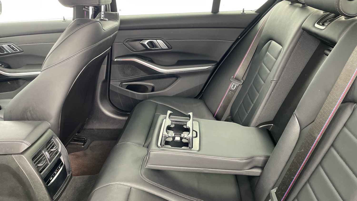 Used BMW 3 Series 2022 for sale - 76696905: Photo 32