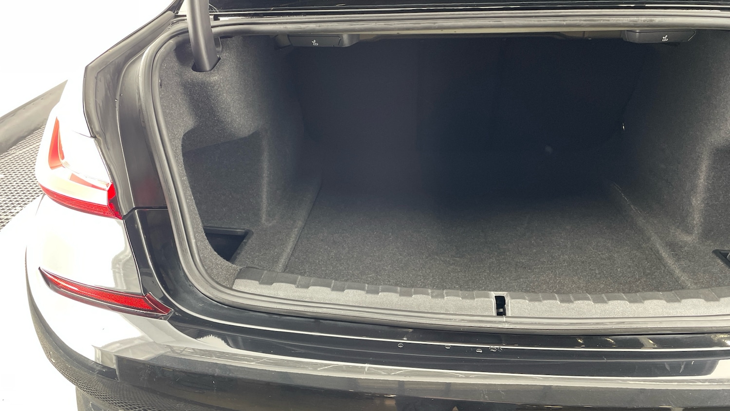 Used BMW 3 Series 2022 for sale - 76696905: Photo 36