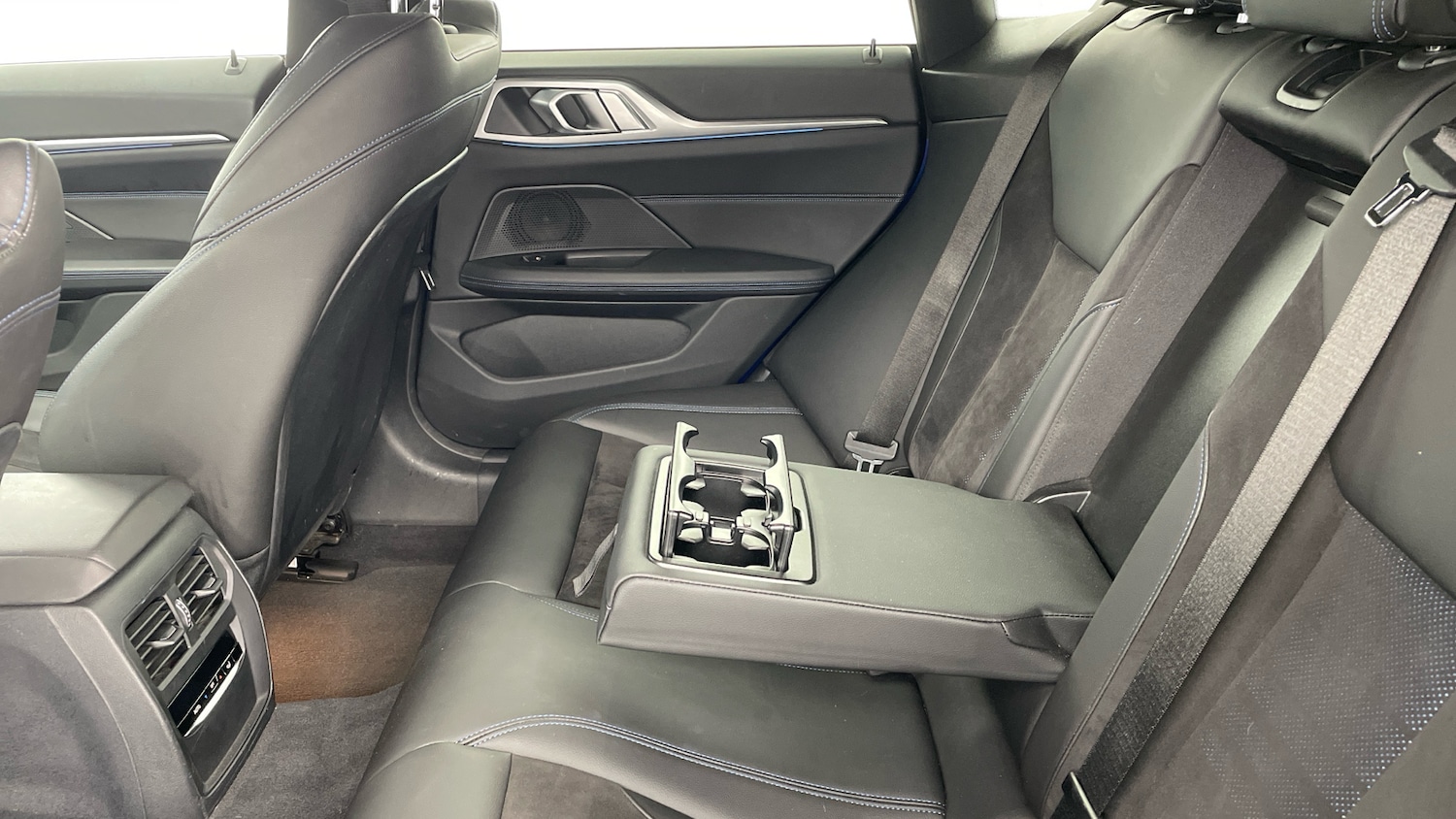 Used BMW i4 2022 for sale - 77663338: Photo 35