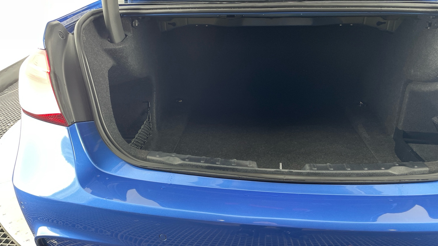 Used BMW 3 Series 2017 for sale - 76263701: Photo 39