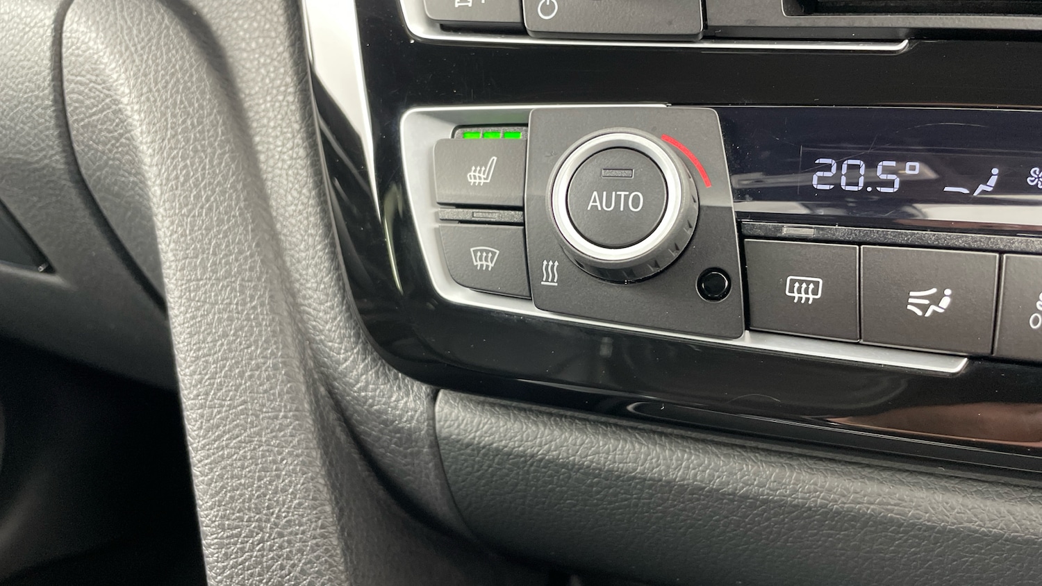 Used BMW 3 Series 2017 for sale - 76263701: Photo 59