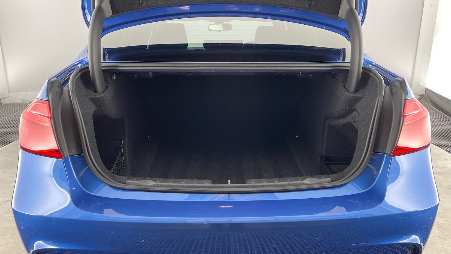 Used BMW 3 Series 2018 for sale - 78144188: Photo 13