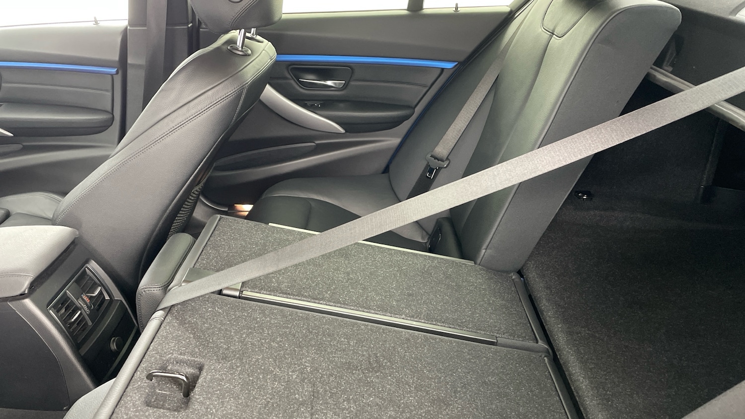 Used BMW 3 Series 2018 for sale - 78144188: Photo 37