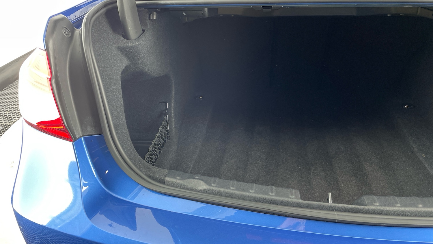 Used BMW 3 Series 2018 for sale - 78144188: Photo 38