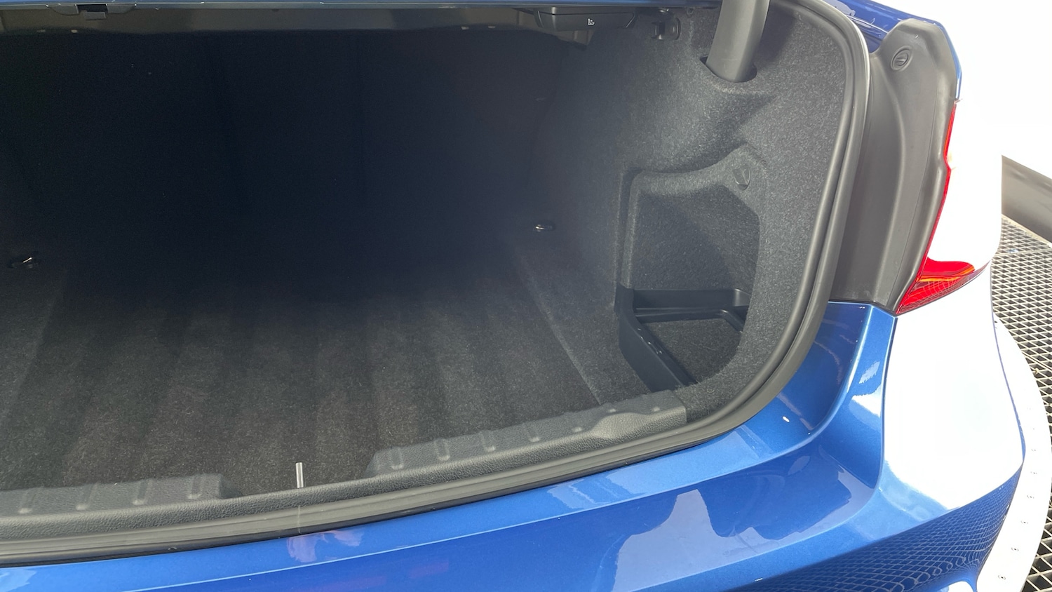 Used BMW 3 Series 2018 for sale - 78144188: Photo 39