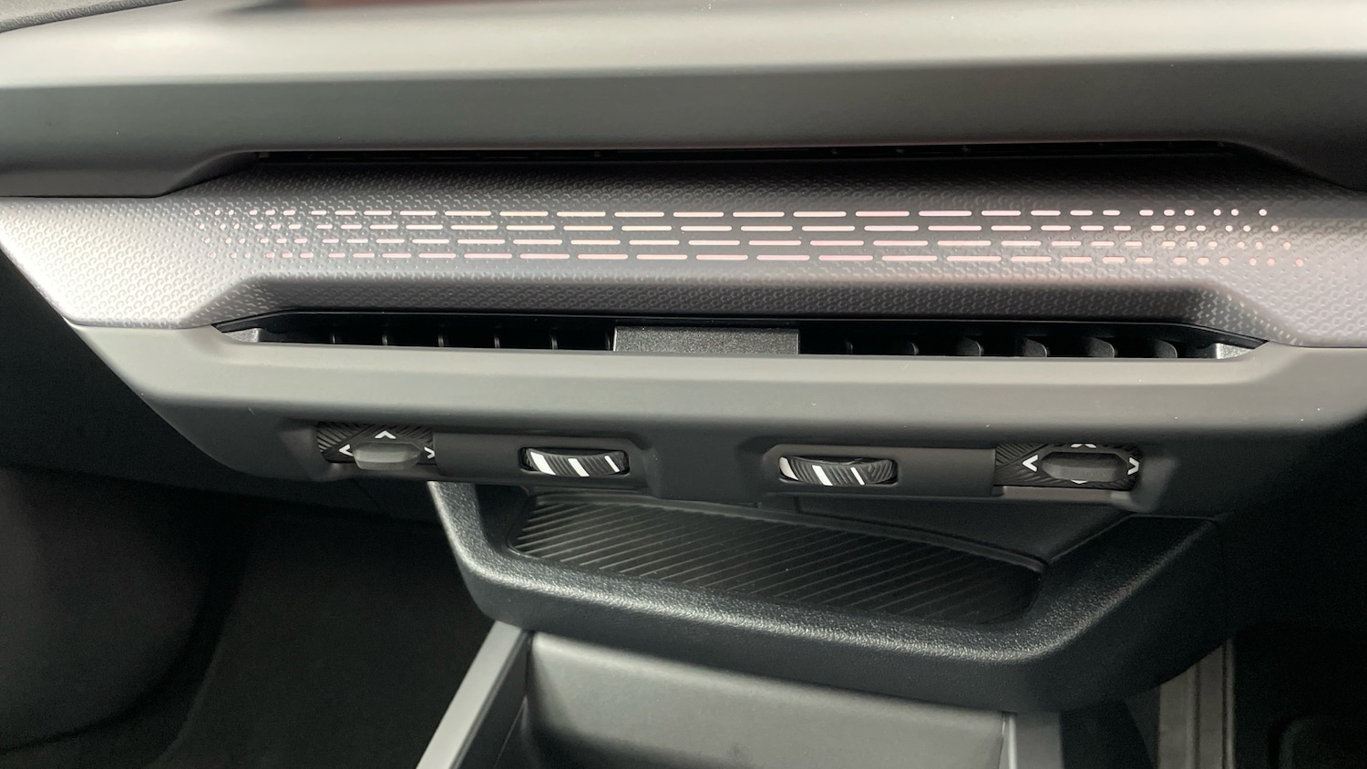 Used BMW 2 Series 2025 for sale - 77450294: Photo 71