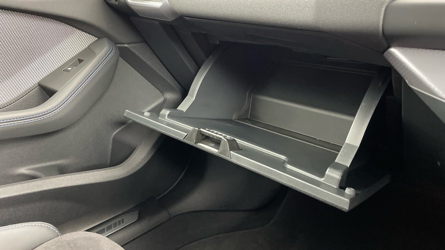 Used BMW 2 Series 2025 for sale - 77450294: Photo 72