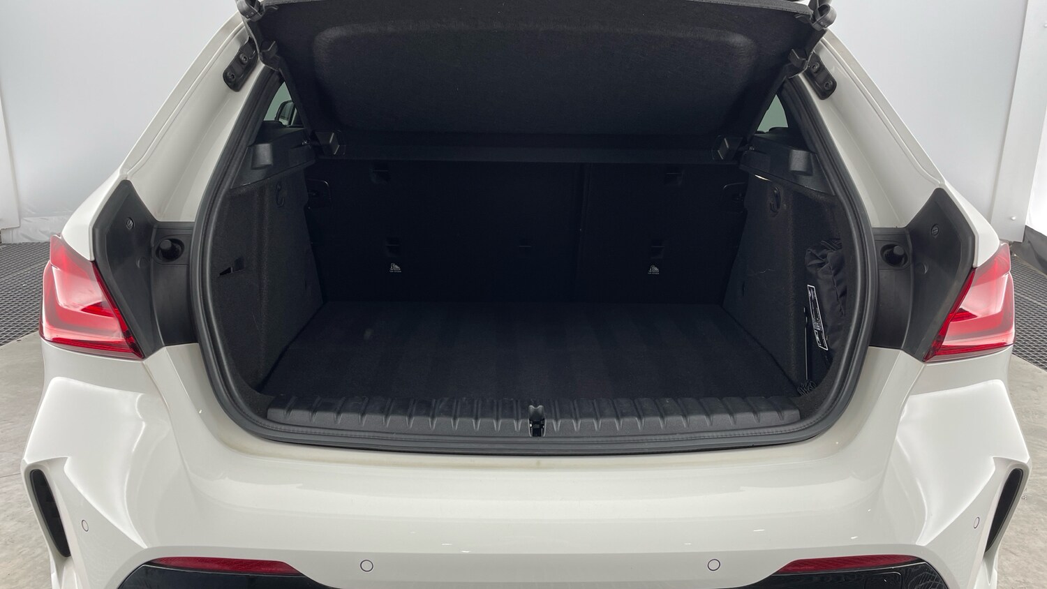 Used BMW 1 Series 2023 for sale - 77687932: Photo 13