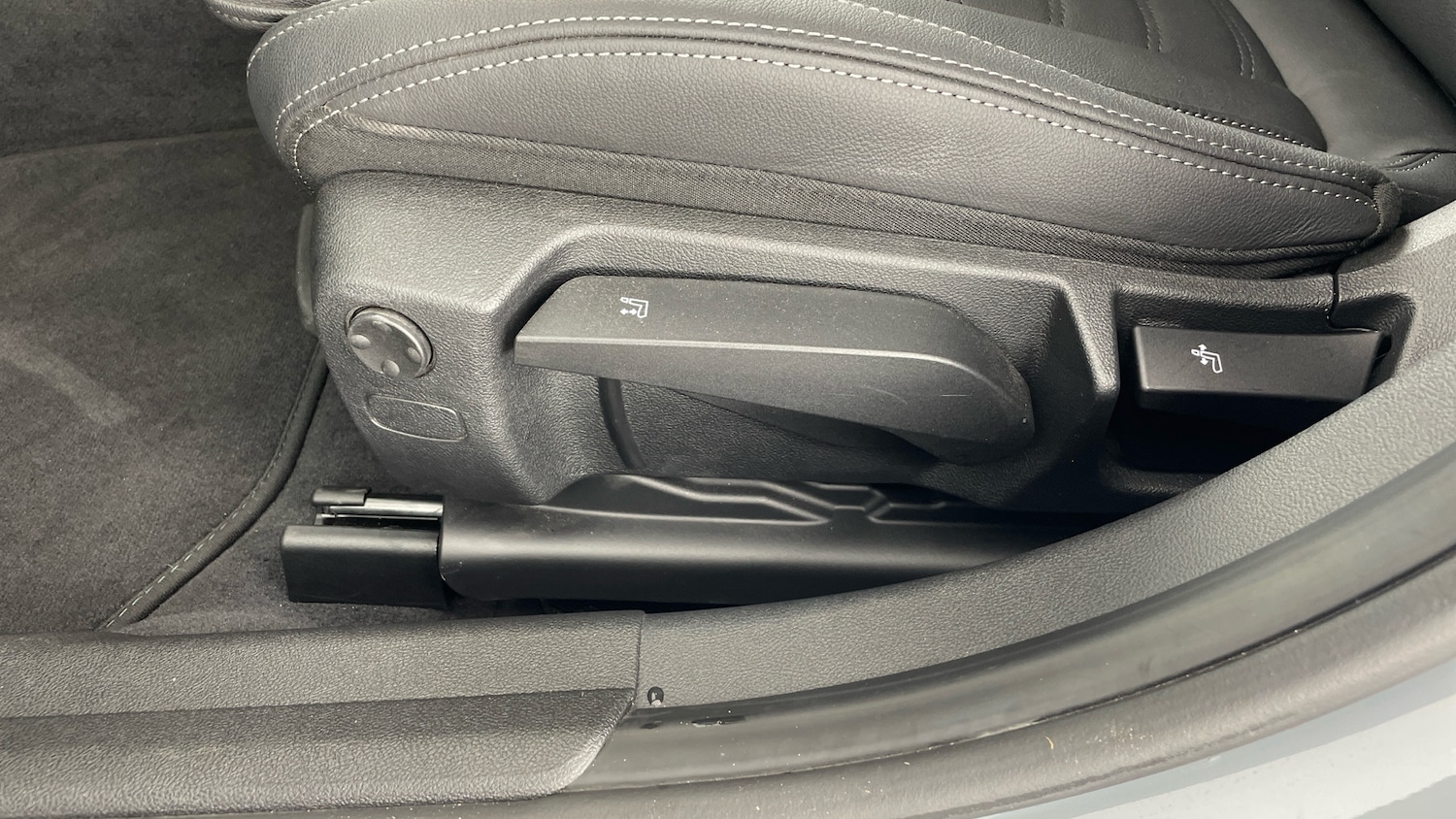 Used BMW 3 Series 2024 for sale - 76637280: Photo 28