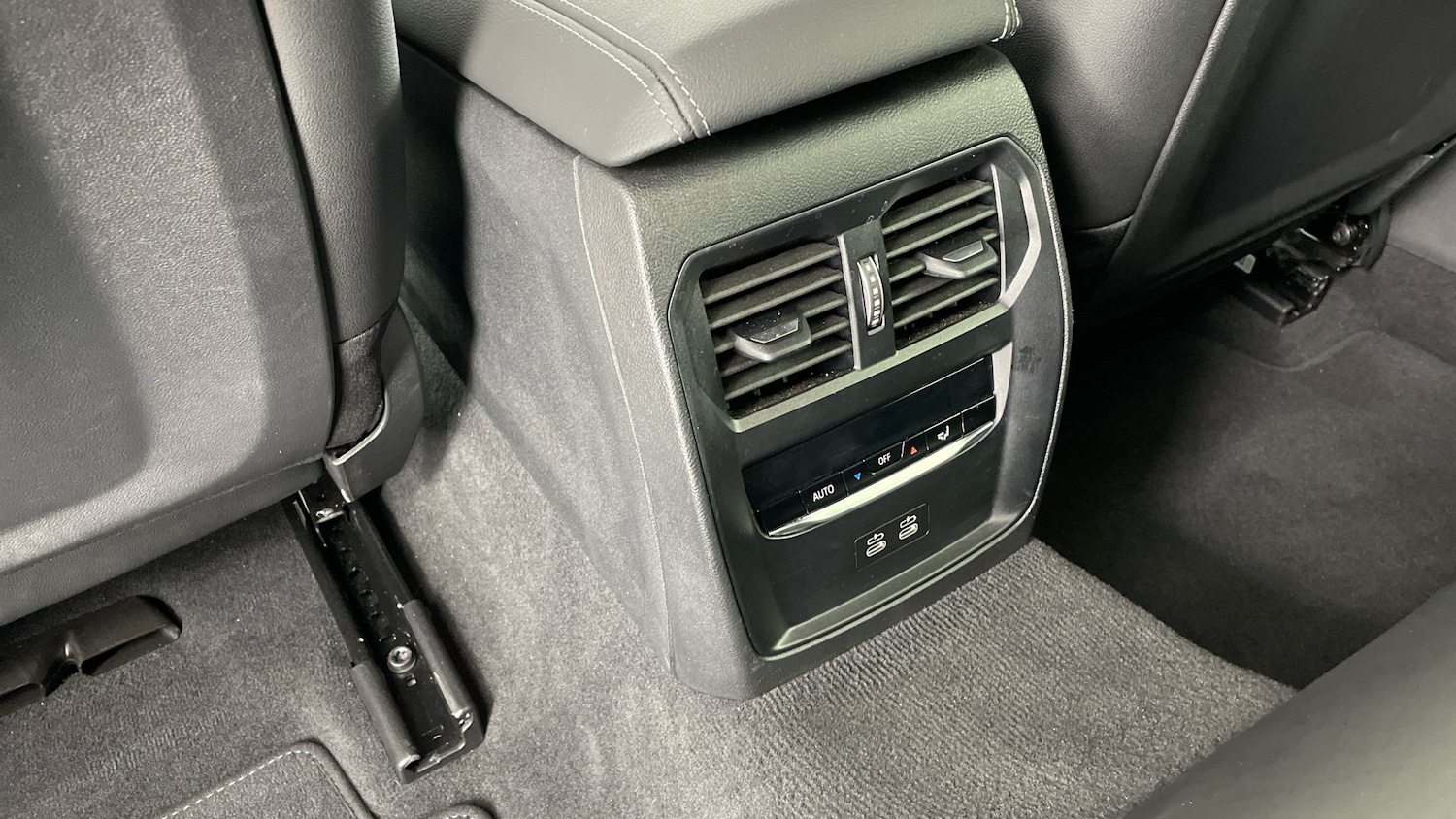 Used BMW 3 Series 2024 for sale - 76637280: Photo 32