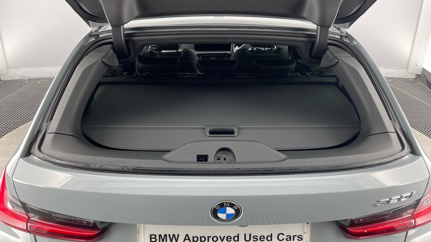 Used BMW 3 Series 2024 for sale - 76637280: Photo 46