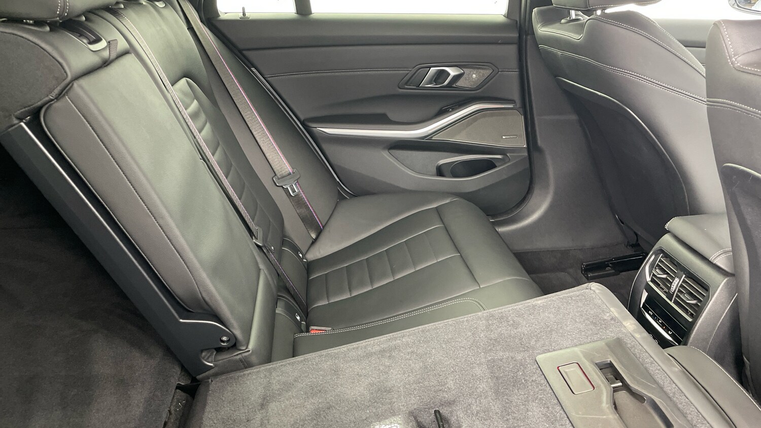 Used BMW 3 Series 2024 for sale - 76637280: Photo 52