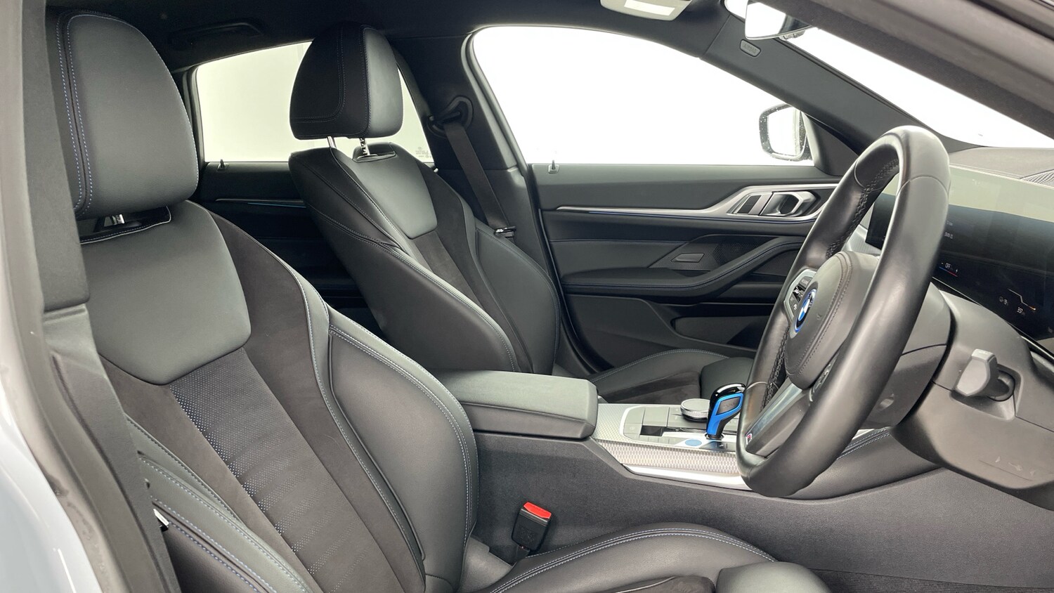 Used BMW i4 2022 for sale - 77406835: Photo 11