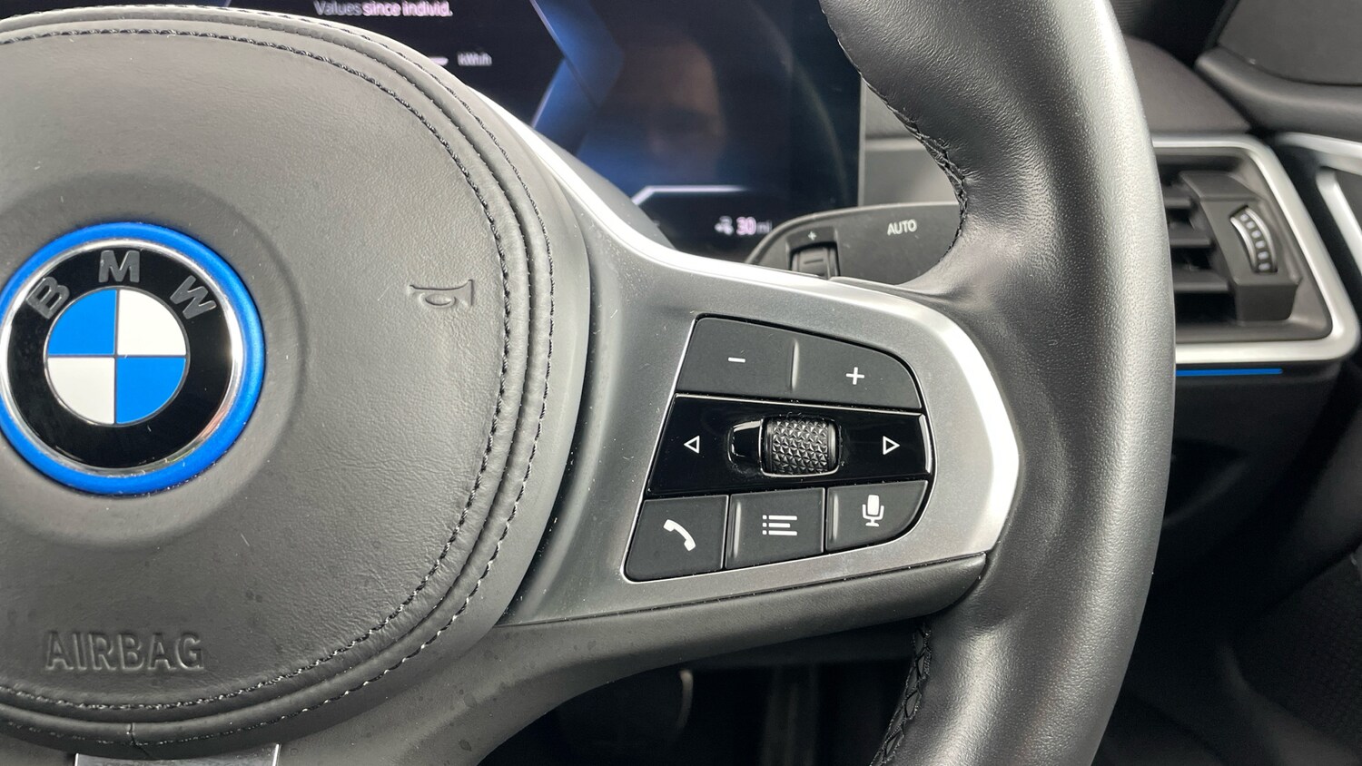 Used BMW i4 2022 for sale - 77406835: Photo 18